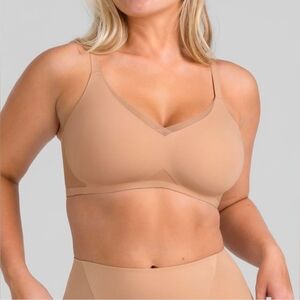 Honeylove | Crossover Wireless Bra In Sand Size Medium